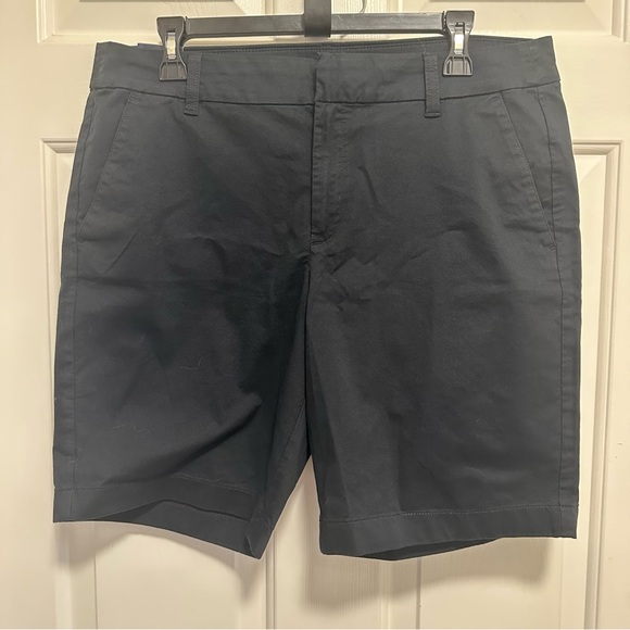 J.Crew Factory Women's Black 9" Frankie Bermuda Chino Short AL569 Size 12 - Picture 2 of 9